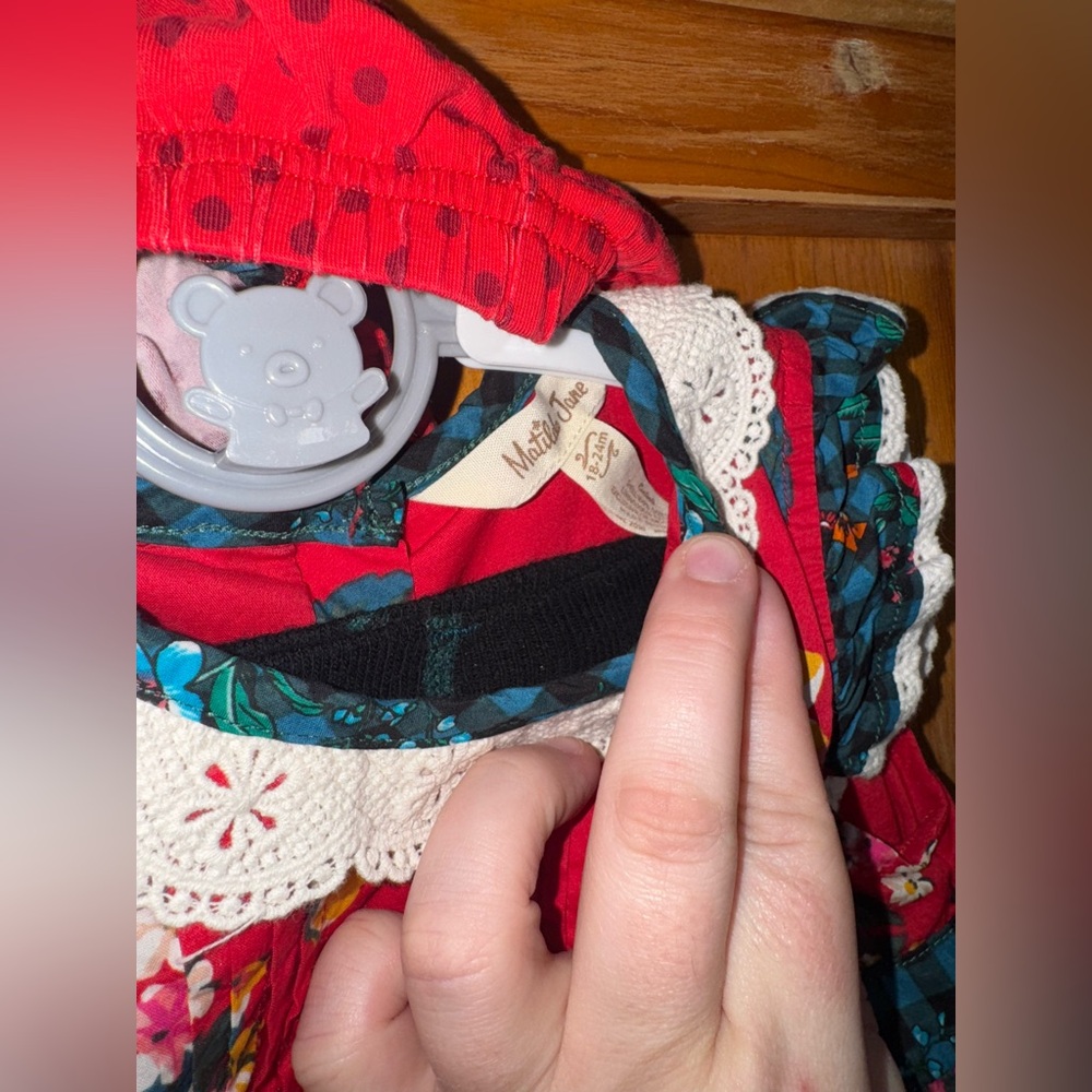 Christmas Outfit - Picture 2 of 7